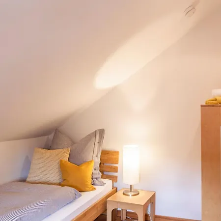 Lägenhet Im Blauen Haus Dg *