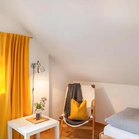 Lägenhet Im Blauen Haus Dg Garmisch-Partenkirchen
