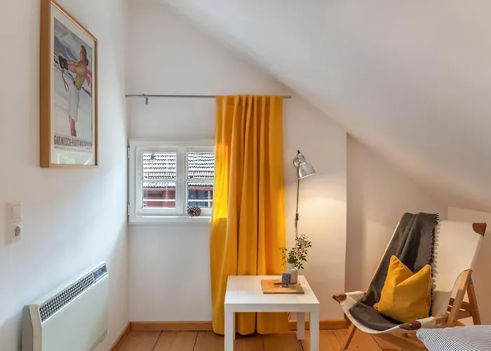 Im Blauen Haus Dg Apartman